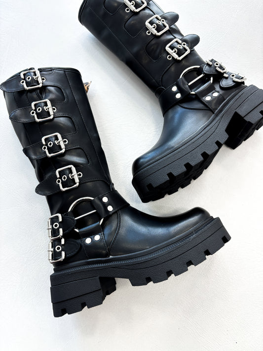 Biker boots